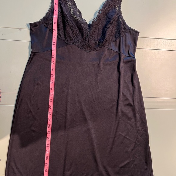 Full slip - Picture 6 of 8